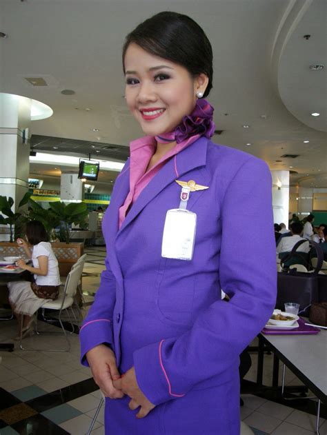 thai airways stewardess